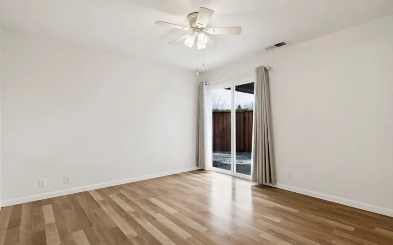 10 Wyndham Ct - Photo 7 of 12