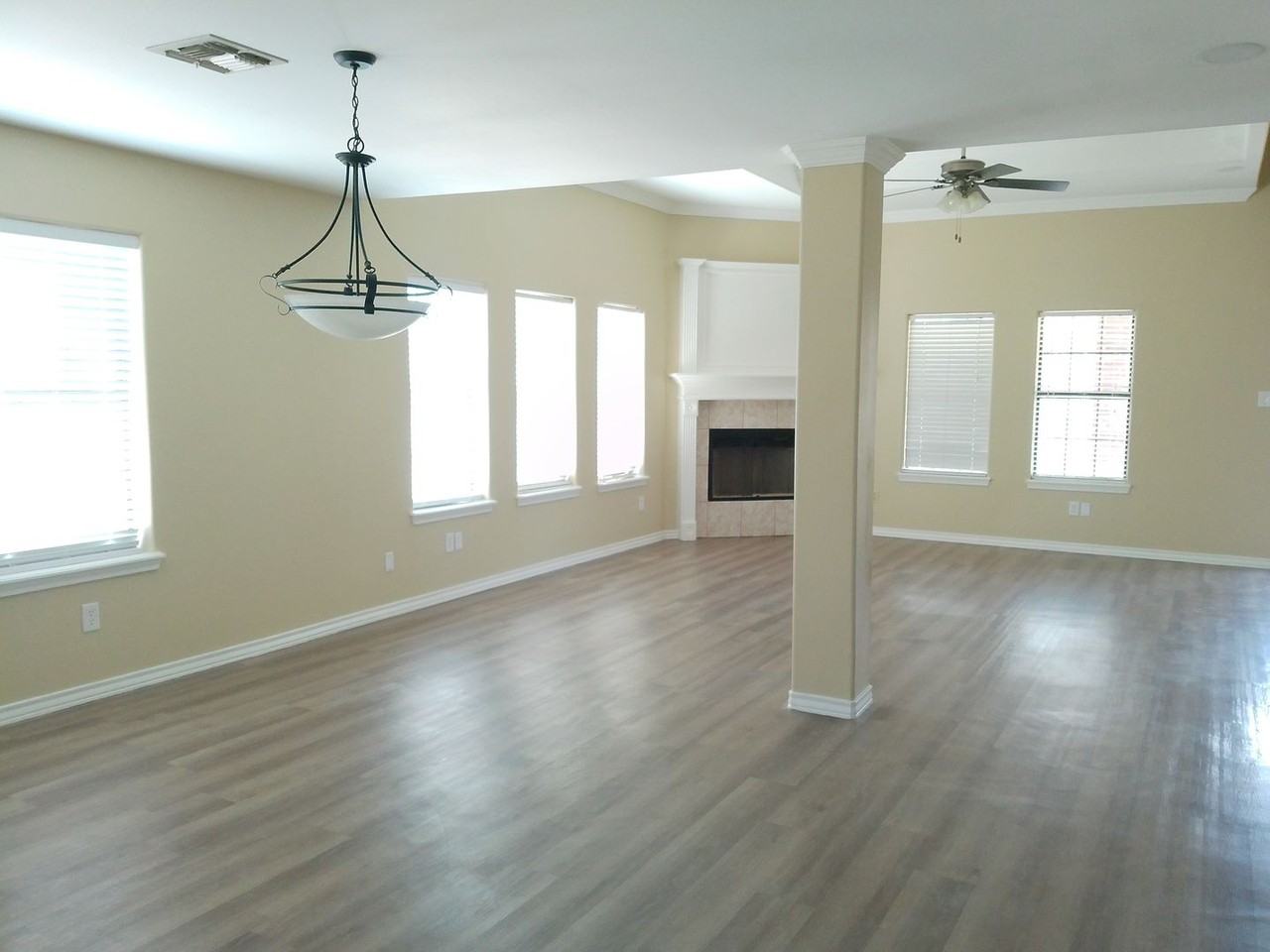 7033 Premont Dr - Photo 6 of 17