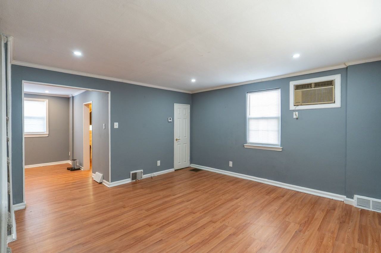 7101 Dorel St - Photo 2 of 31