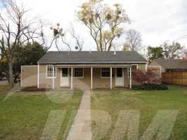 featured image of 1752 Vallombrosa Ave