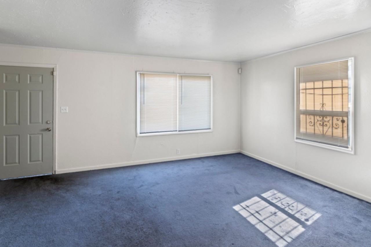 961 71st Ave - Photo 2 of 10