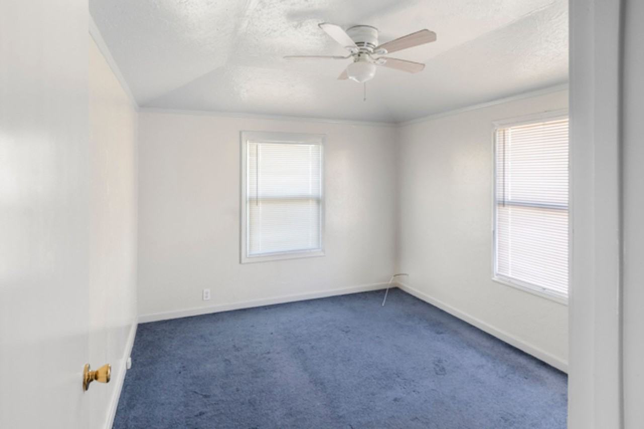 961 71st Ave - Photo 3 of 10