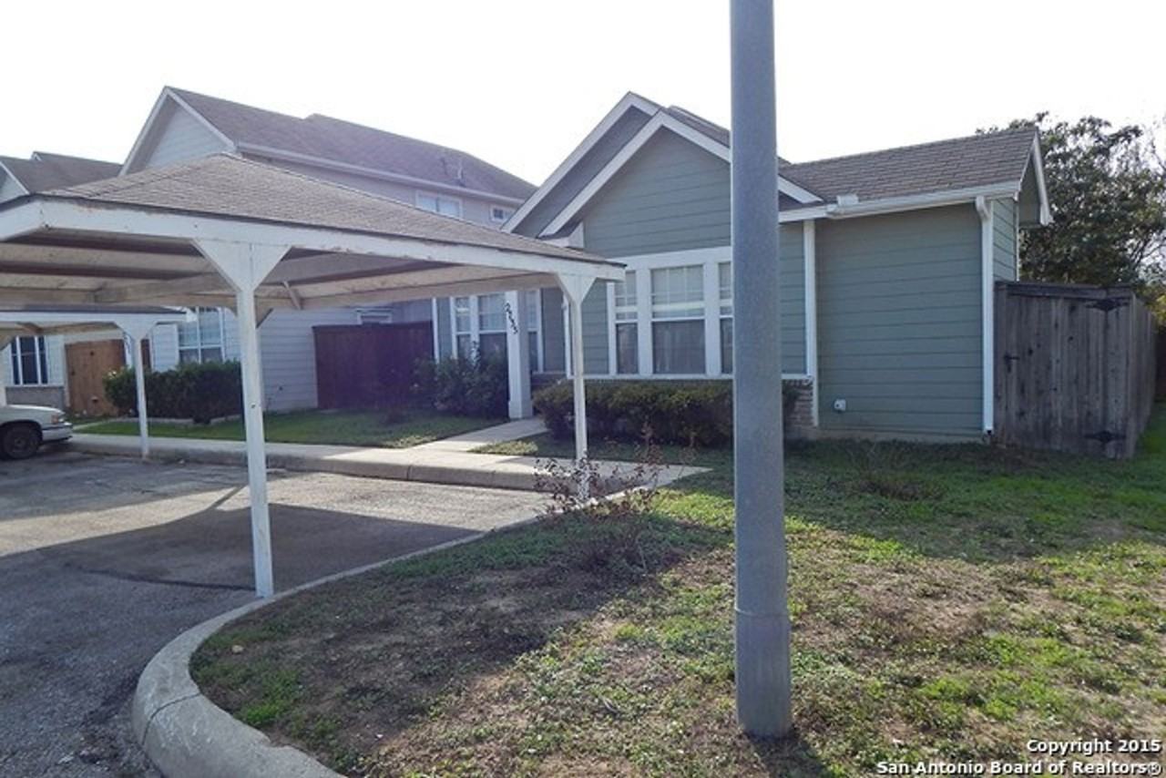 2735 Crown Holw - Photo 3 of 13