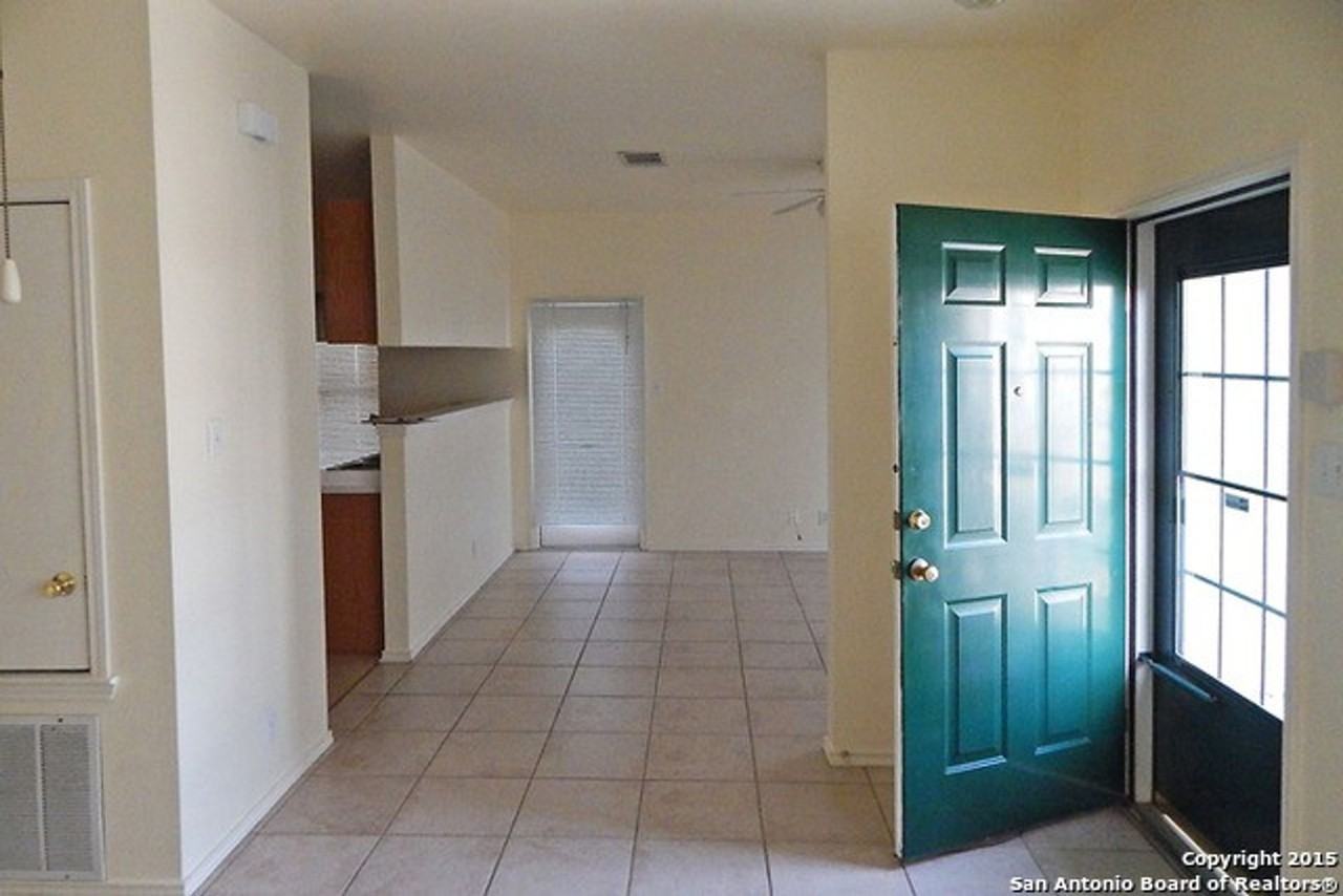 2735 Crown Holw - Photo 5 of 13
