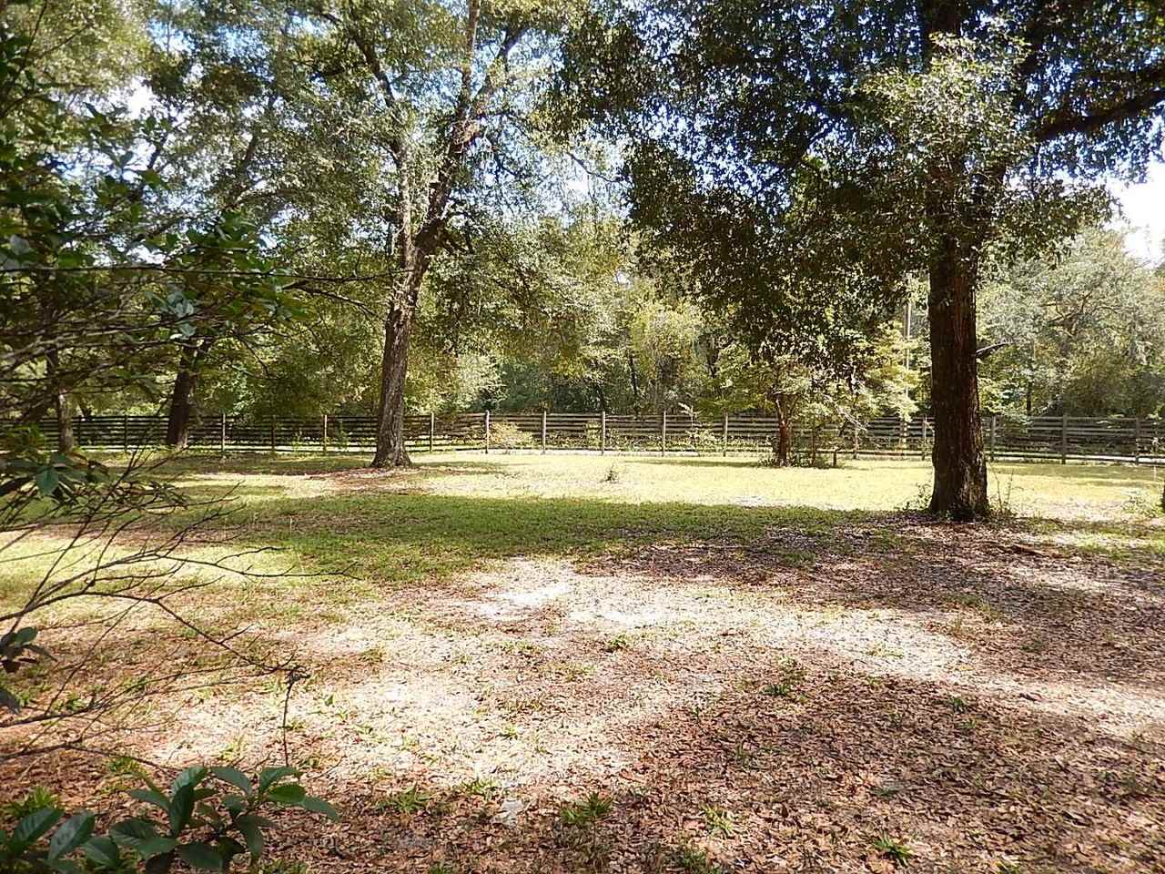 171 Bear Creek Rd - Photo 2 of 26