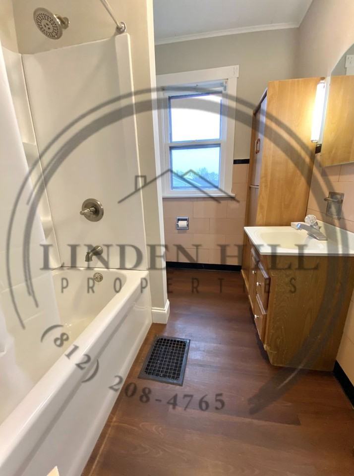 635 S 25th St - Photo 5 of 11