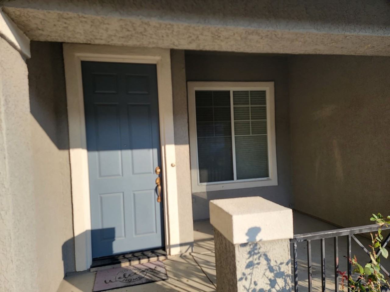 131 Jarvis Cir - Photo 2 of 31