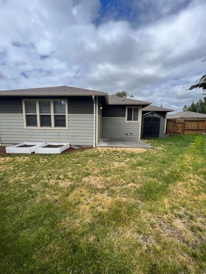 3724 Bristol St - Photo 6 of 17