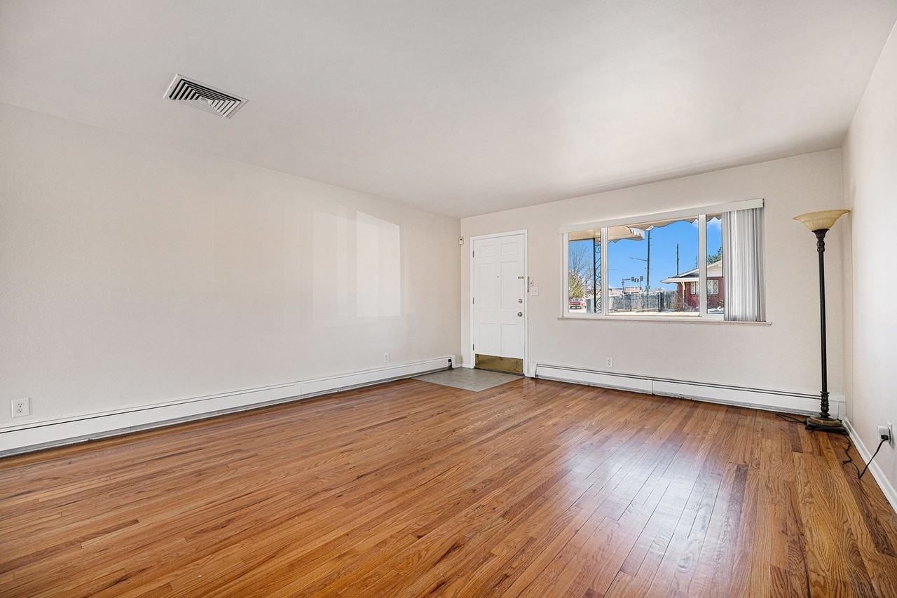 4395 Balsam St - Photo 2 of 15