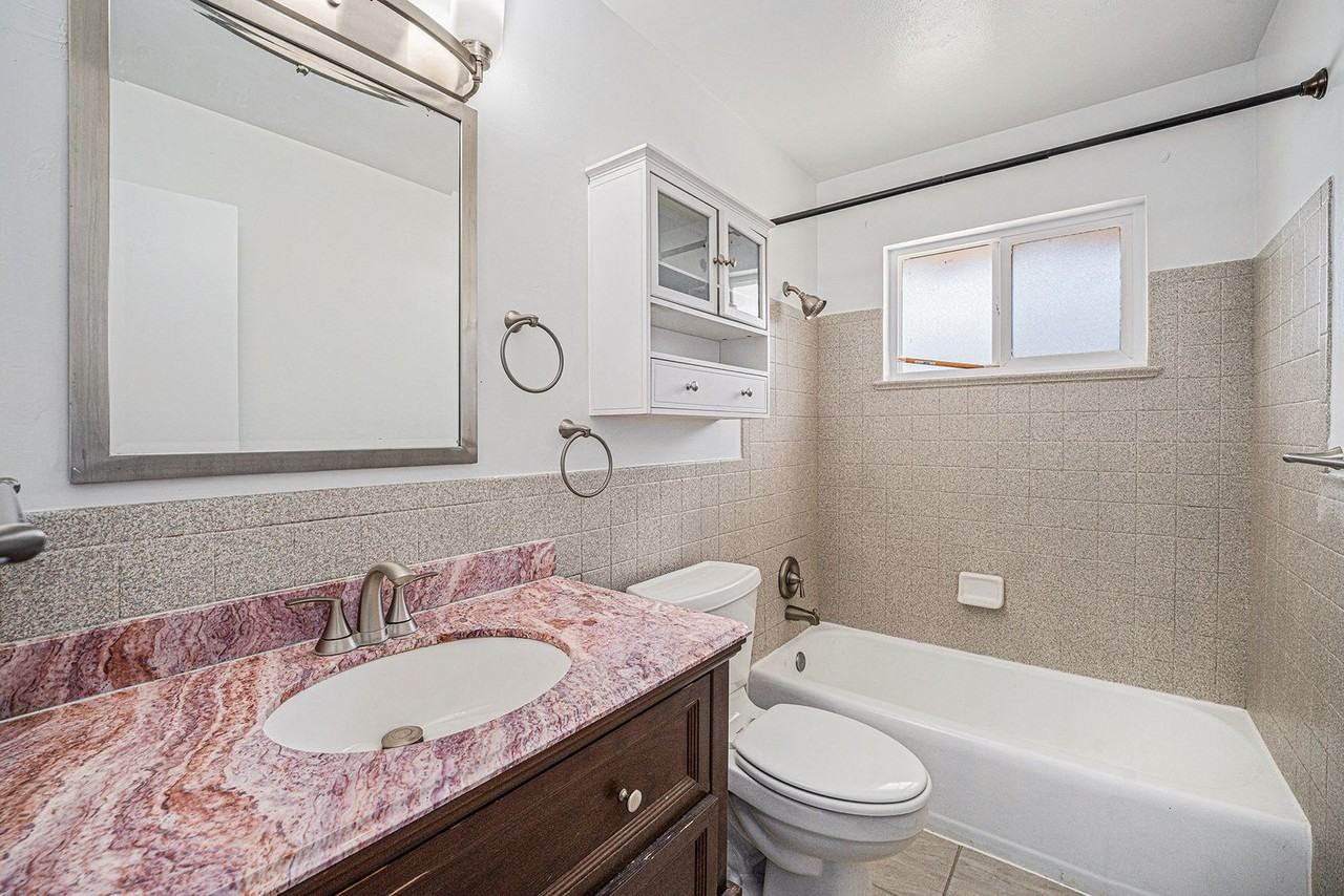 4395 Balsam St - Photo 5 of 15