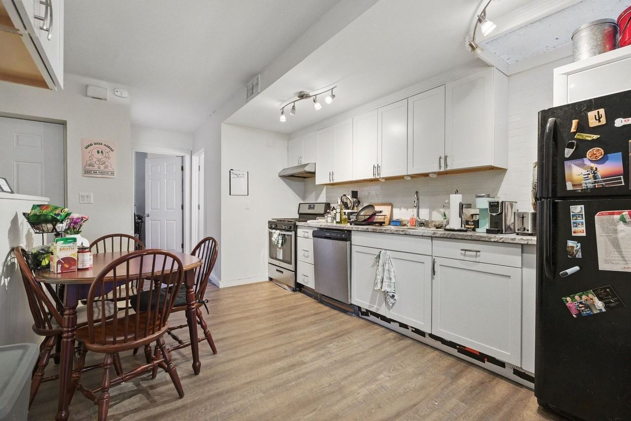 118 S 21st St - Photo 2 of 16