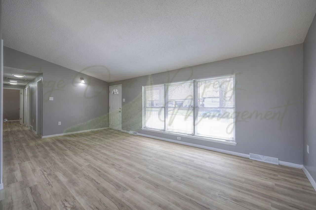 515 Silverado Trl - Photo 5 of 22