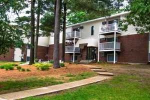 featured image of 103 Spit Brook Rd