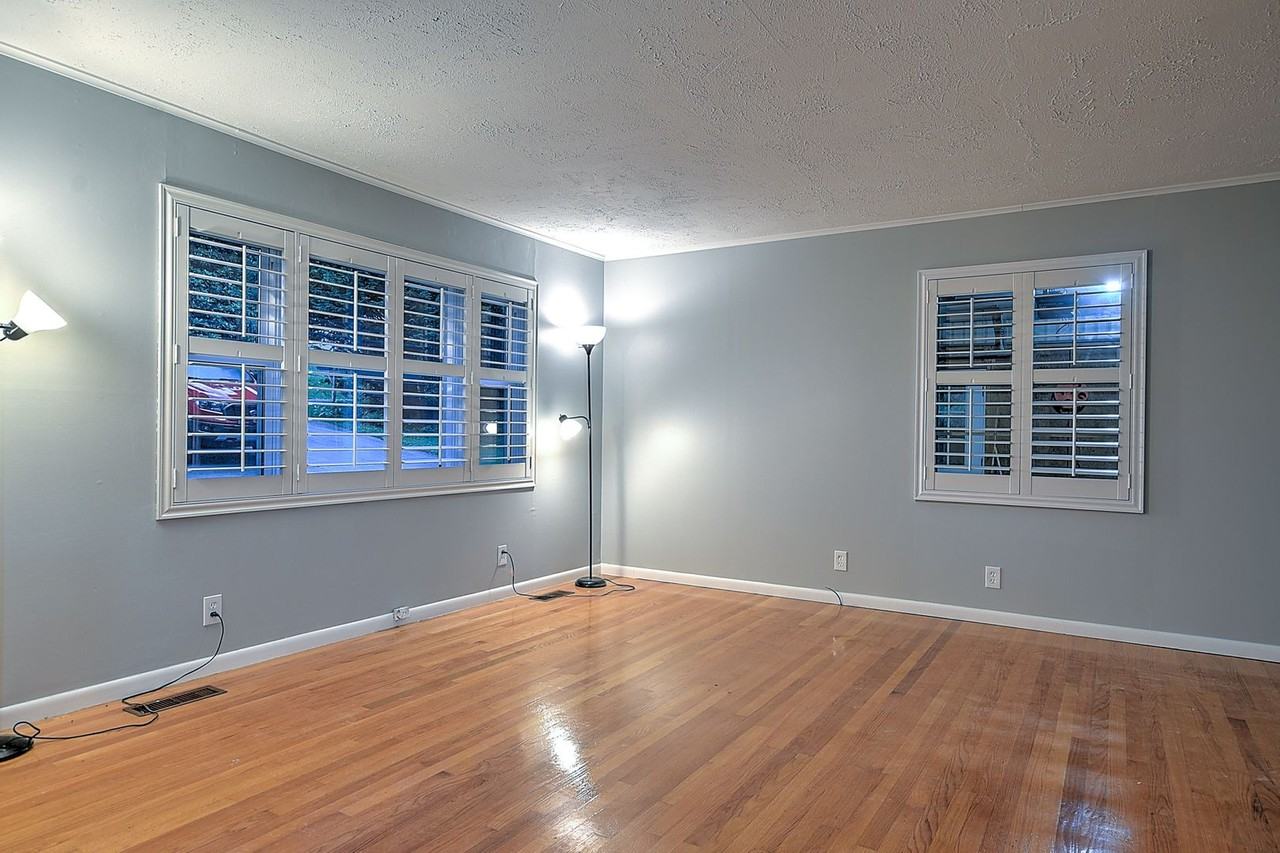 680 Elk Dr - Photo 4 of 28