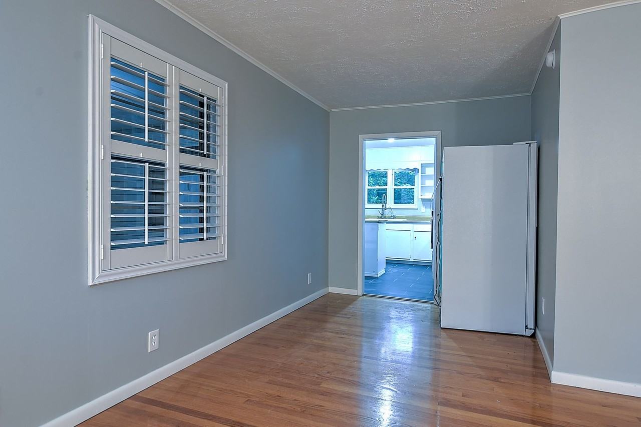 680 Elk Dr - Photo 5 of 28