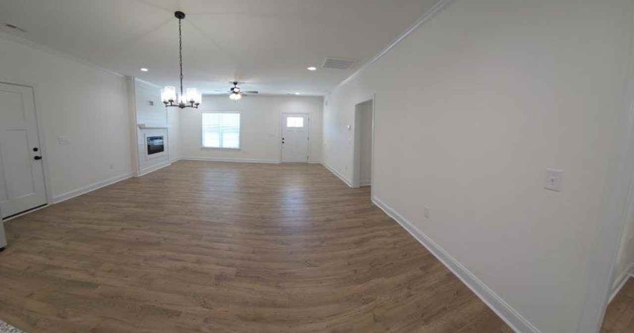 103 Rae Dr - Photo 3 of 15