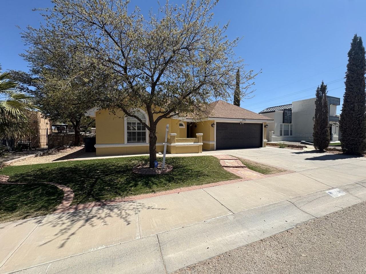13123 Thea Smith Dr - Photo 2 of 29