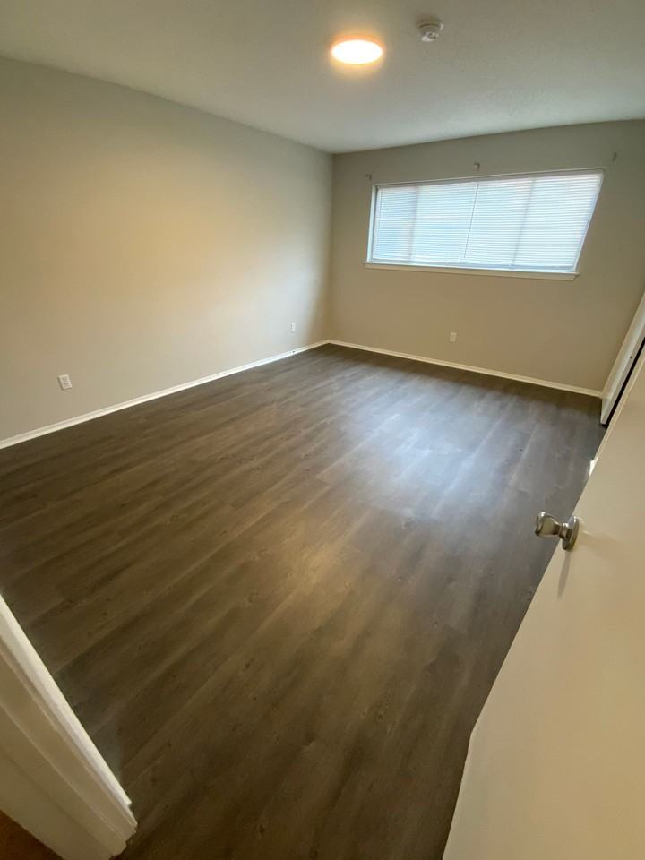 Cloverdale Apartments - Photo 2 of 7