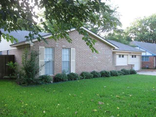 716 Del Mar Ln - Photo 2 of 23