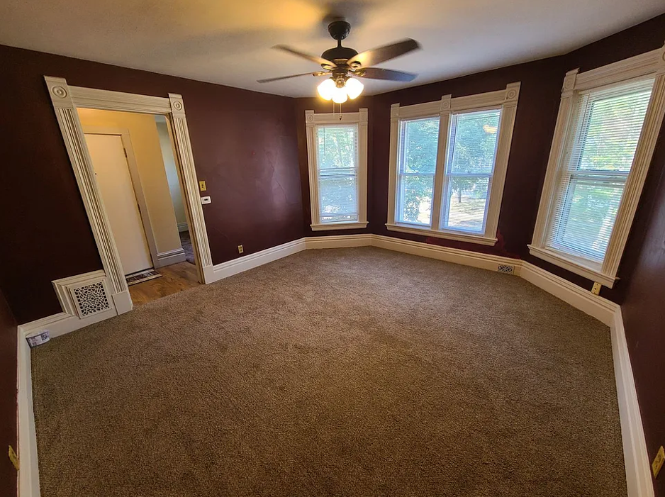 549 E Vine St #2 - Photo 2 of 7