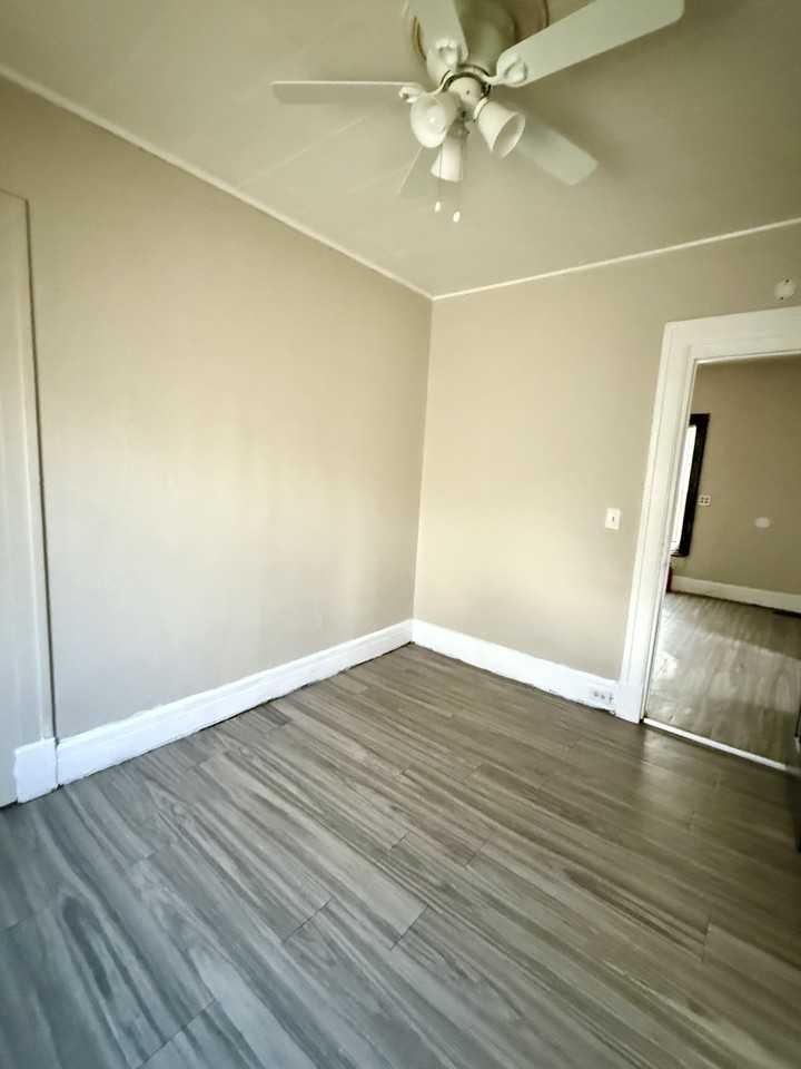 1320 Morris Ave #NA - Photo 2 of 8