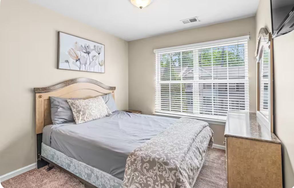 649 Providence Pl Sw #649 - Photo 3 of 8