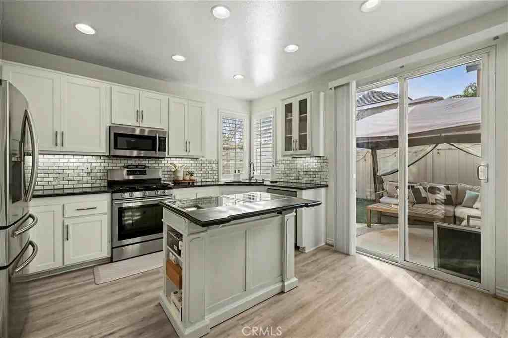 30323 Cedar Oak Ln #NA - Photo 4 of 14