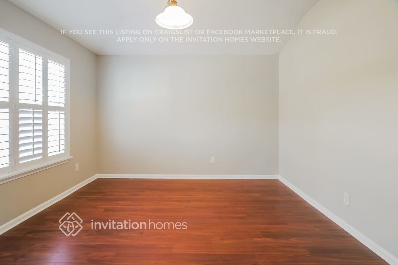 901 Hawk Run Ct - Photo 3 of 9