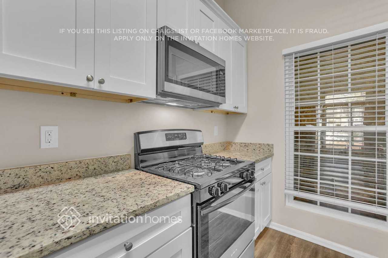 6405 Laurel Post Ct - Photo 7 of 20