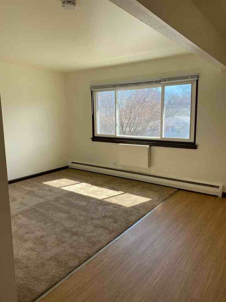 2812 Bolivar Apts. - Photo 7 of 28