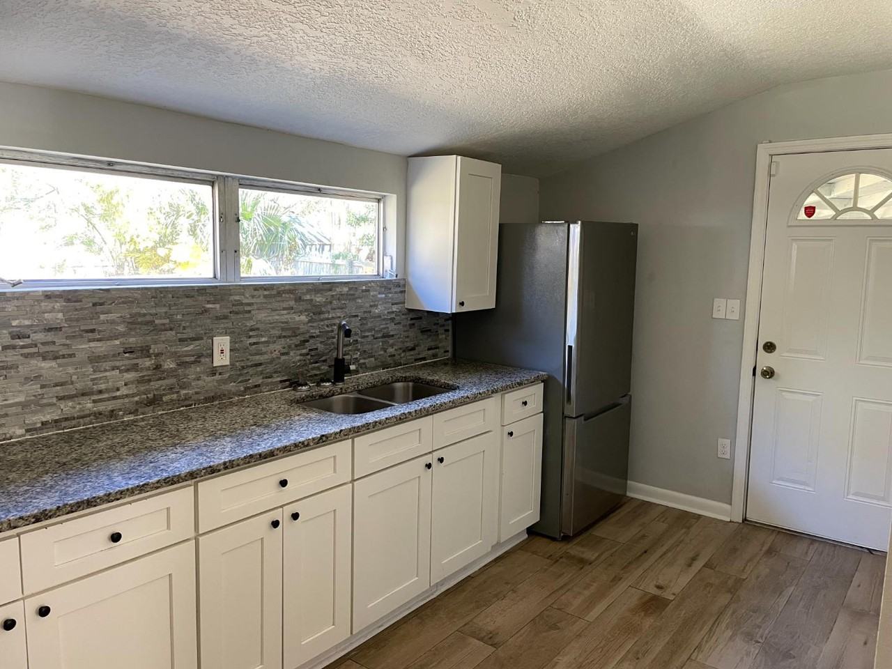 4617 Timuquana Rd - Photo 7 of 11