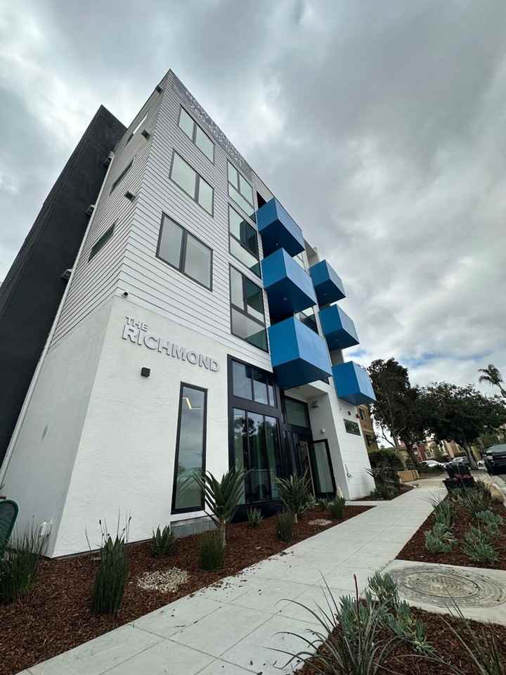 4015 Richmond St - Photo 2 of 16