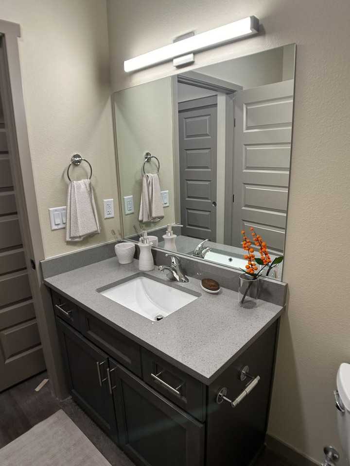 1705 N Government Way - Photo 5 of 14
