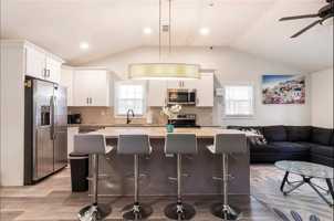 featured image of 612 Cedar Ave Nw