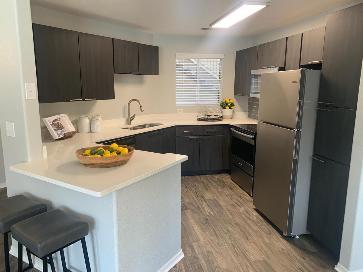 8100 Barstow St Ne - Photo 2 of 13