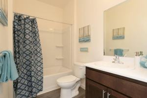 featured image of 1221 N Cedar St