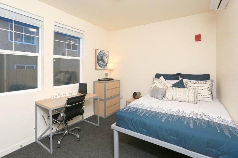 1221 N Cedar St - Photo 7 of 26