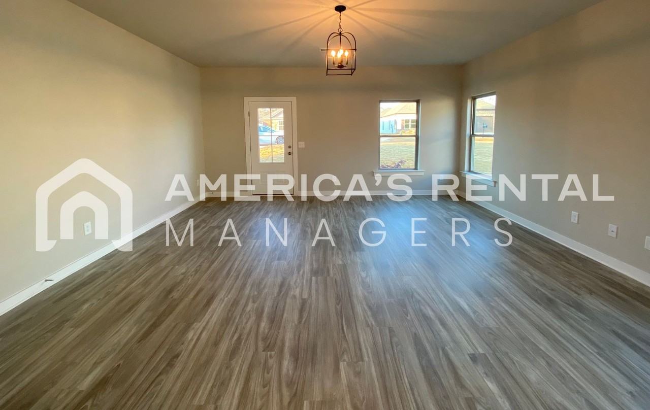 68 Granvil Way - Photo 5 of 36