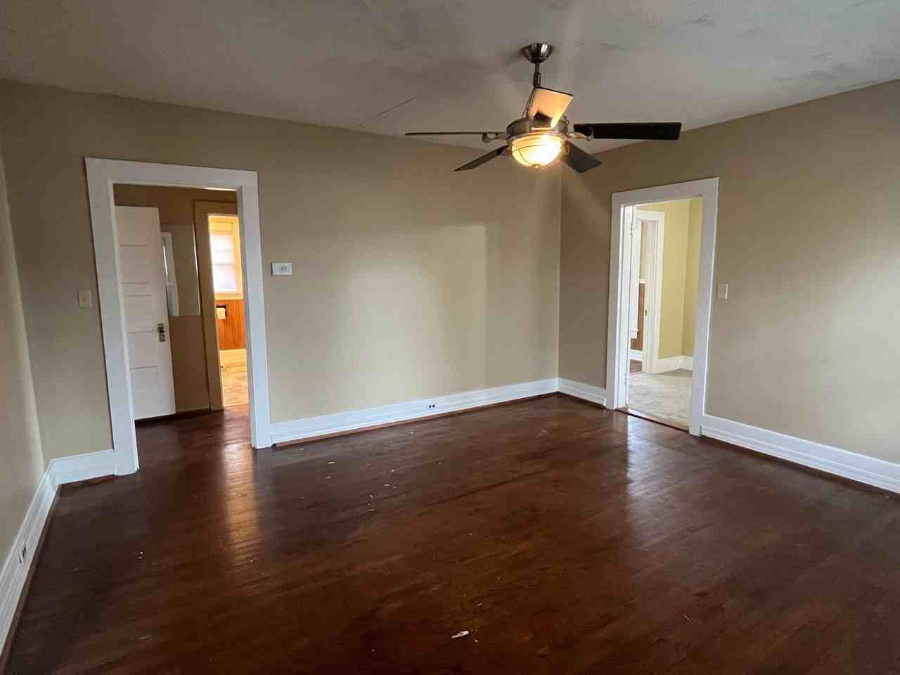 406 Avenue 2 Ne - Photo 2 of 17