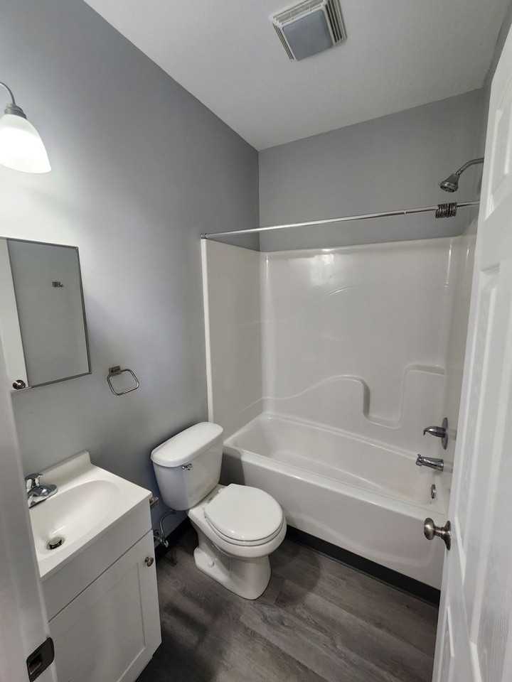 604 N Main Street - Photo 3 of 12