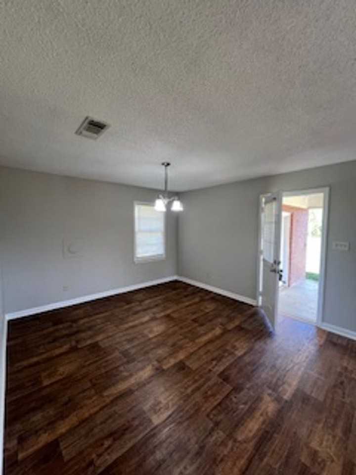 79 Rj Kennedy Rd - Photo 2 of 12