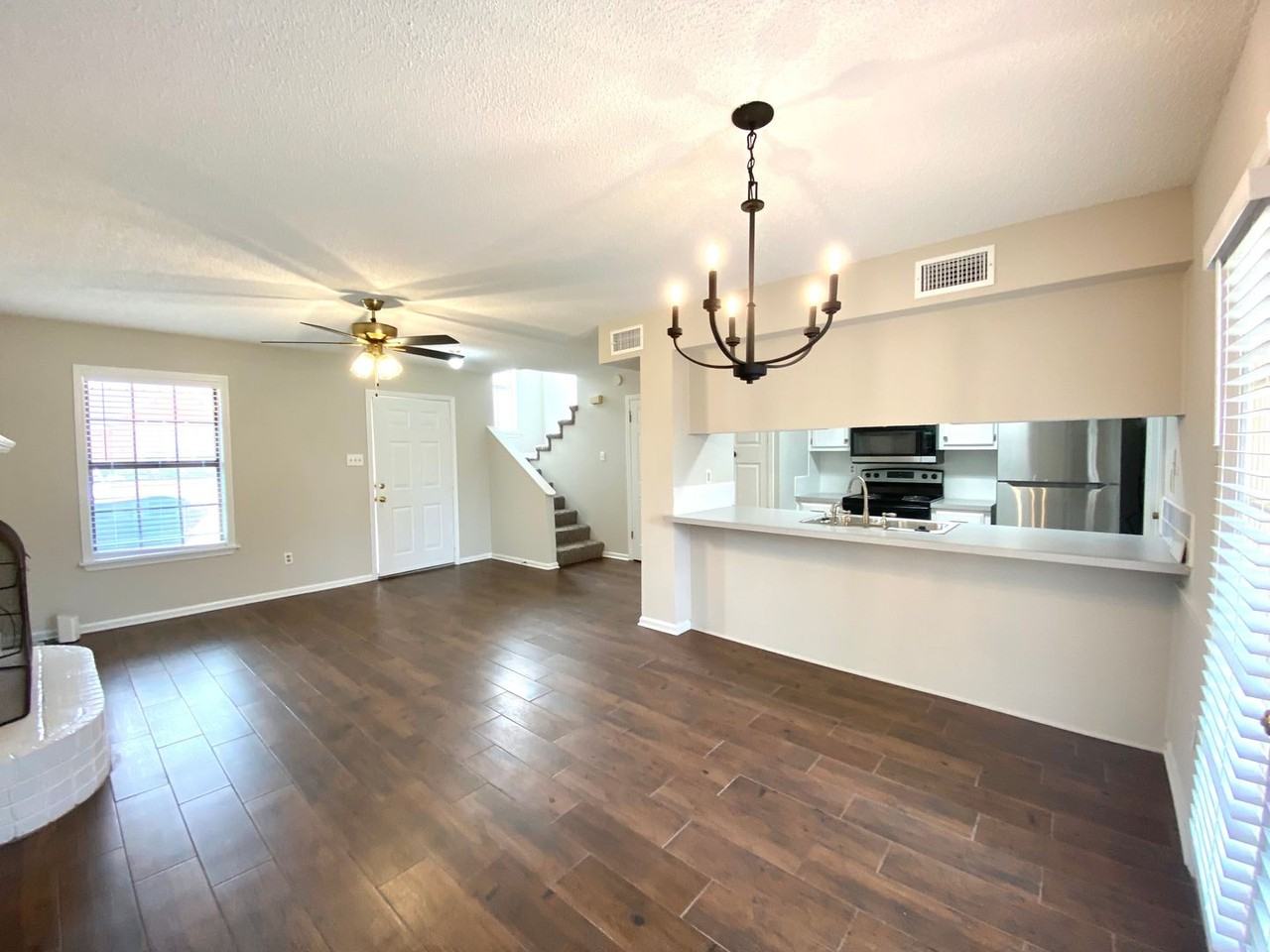 6 Coventry Pl - Photo 2 of 14