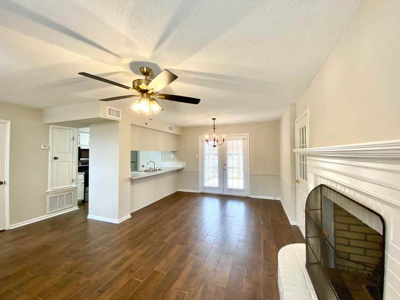 6 Coventry Pl - Photo 3 of 14