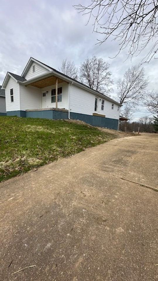 707 W Springfield Ave - Photo 2 of 2