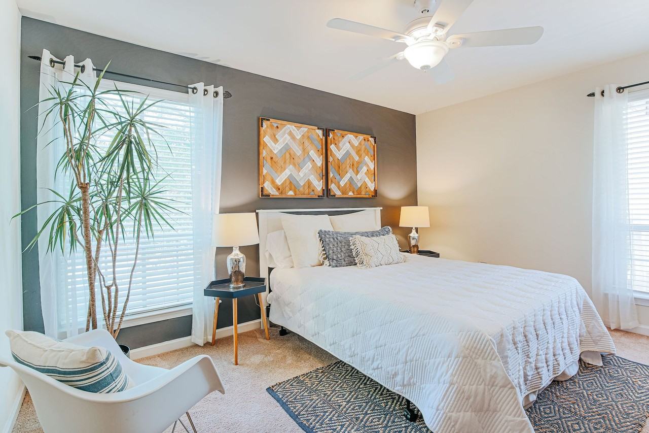 Lakeside Apartments - Photo 3 of 40