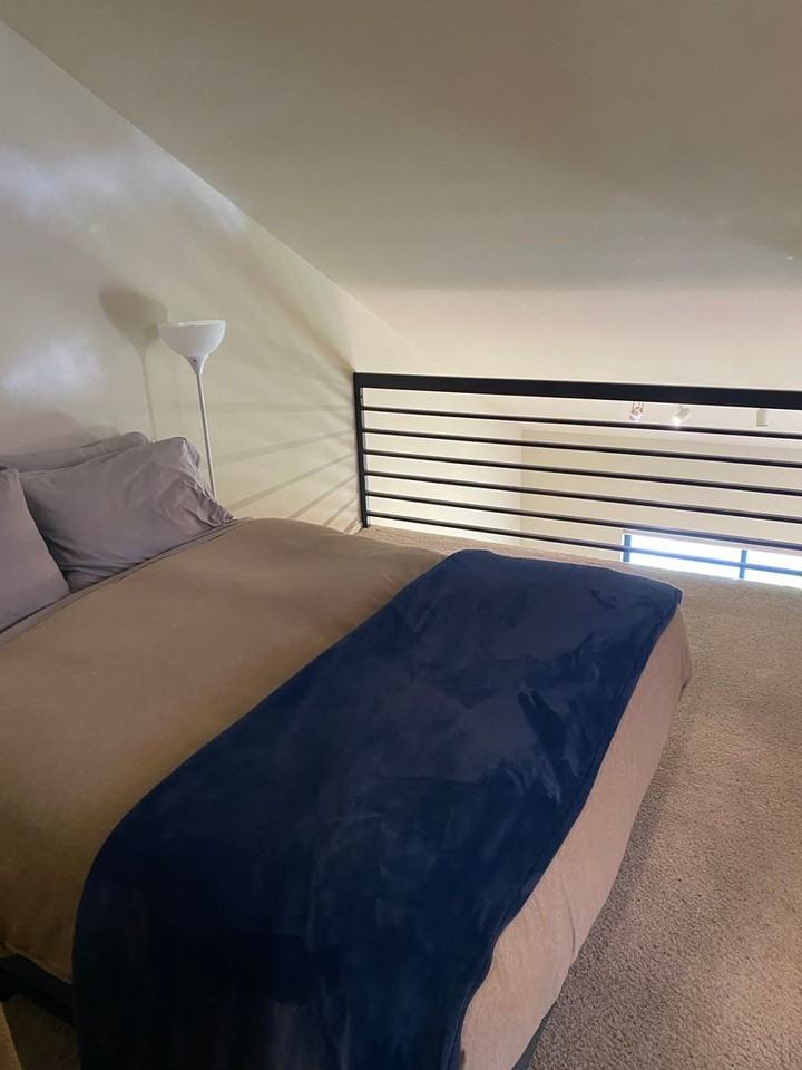 211 N Carrillo Rd - Photo 3 of 9