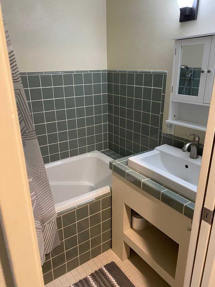 211 N Carrillo Rd - Photo 4 of 9
