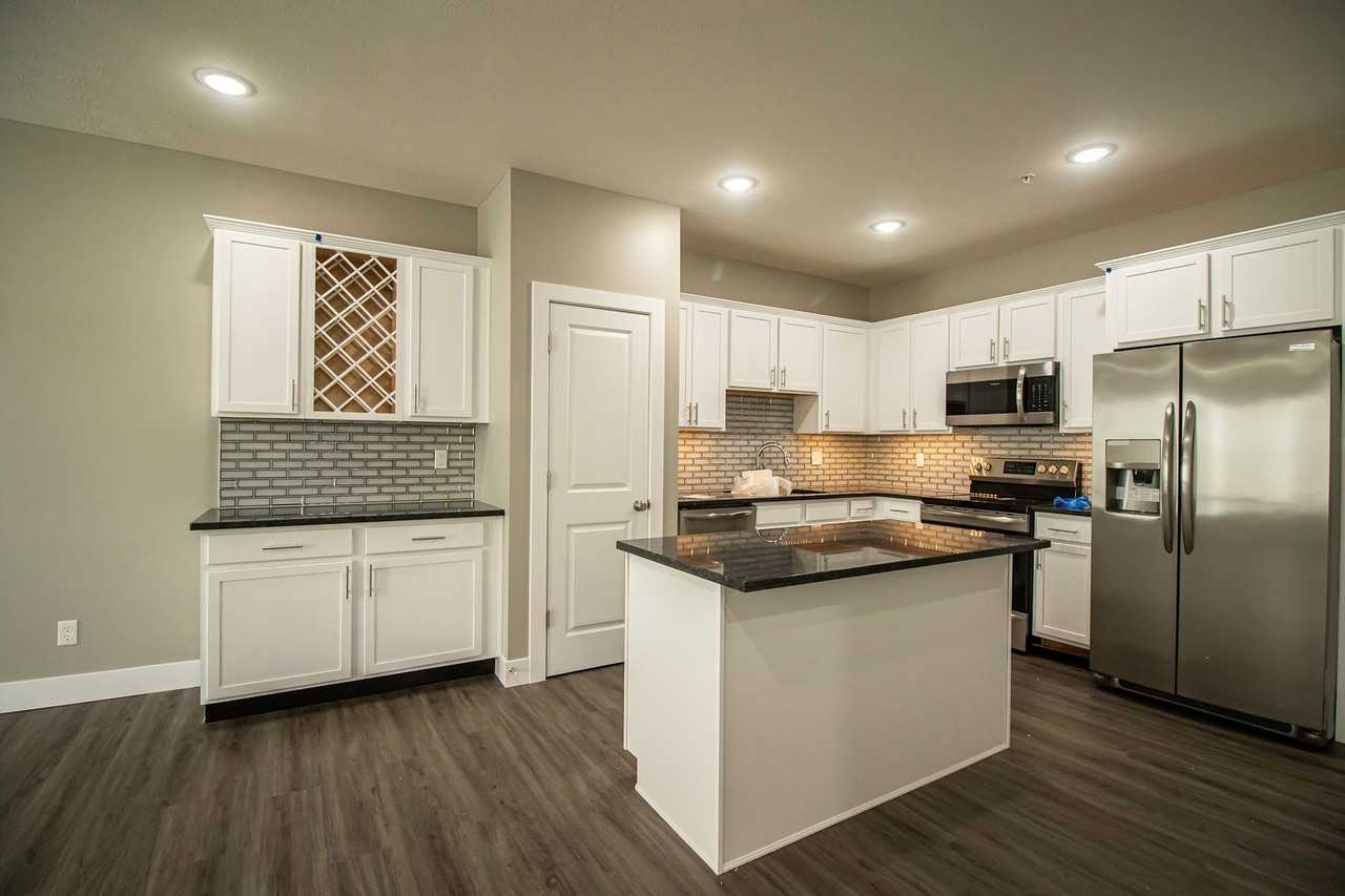 Pullman Station - Photo 6 of 6