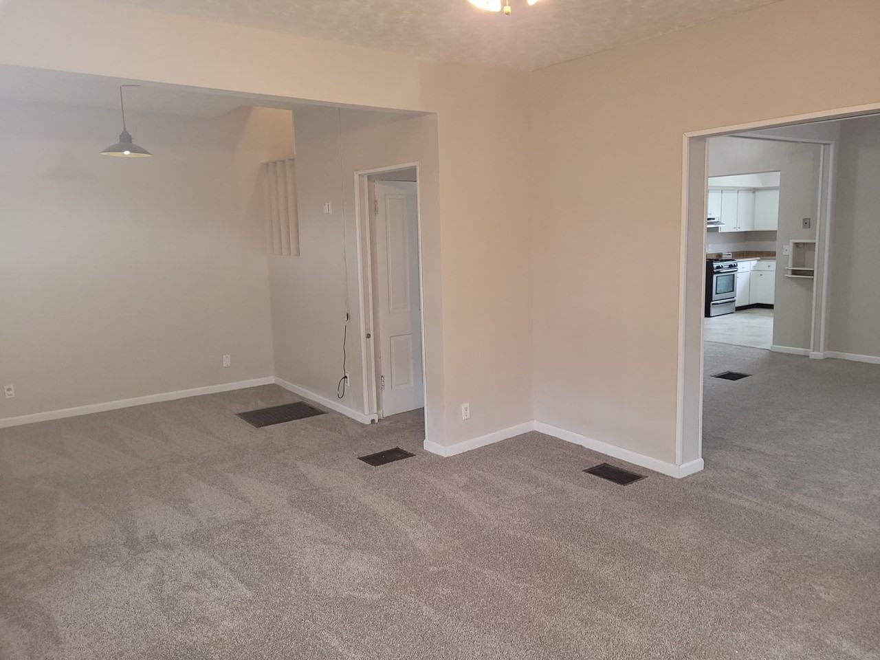 116 S Collinwood Blvd - Photo 3 of 14