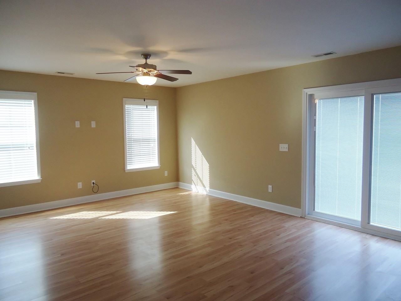 108 Preswick Dr - Photo 4 of 25
